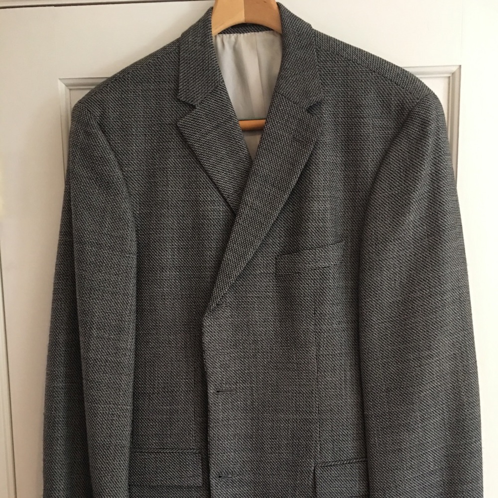 HUGO BOSS SUIT JACKET